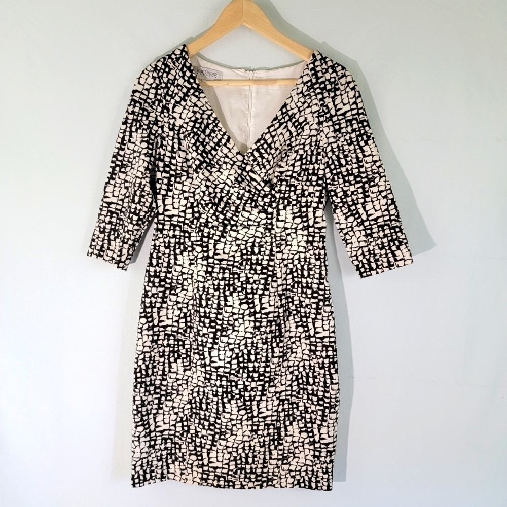 KAY UNGER Black/White Geometric V-neck Casual Cocktail Dress Sz 4 Stretchy Lined